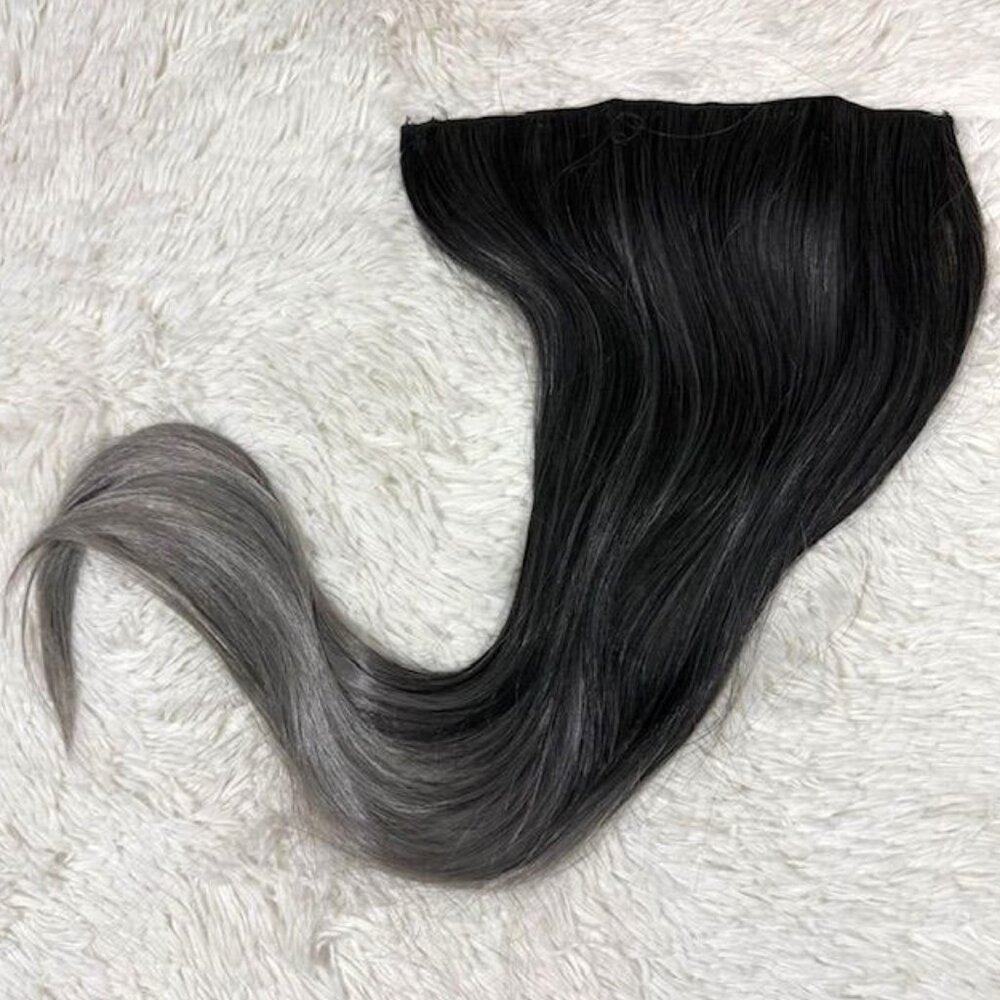 NWOT Ombre Gray Premium Silky Straight 24" Comfort Comb-In Synthetic Extension
